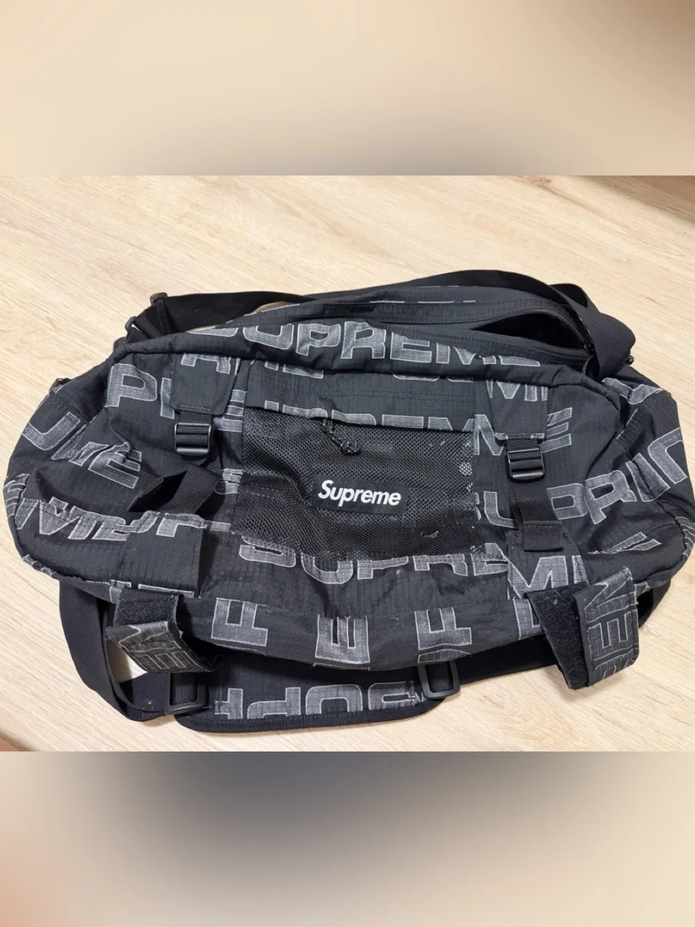 Used: Supreme Duffle Bag Black FW21
